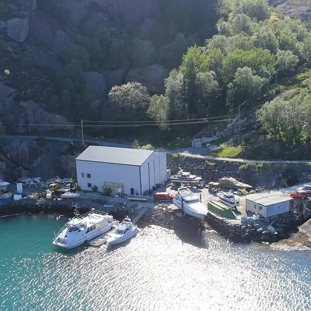 Solund Båtbyggeri AS sett ovenfra